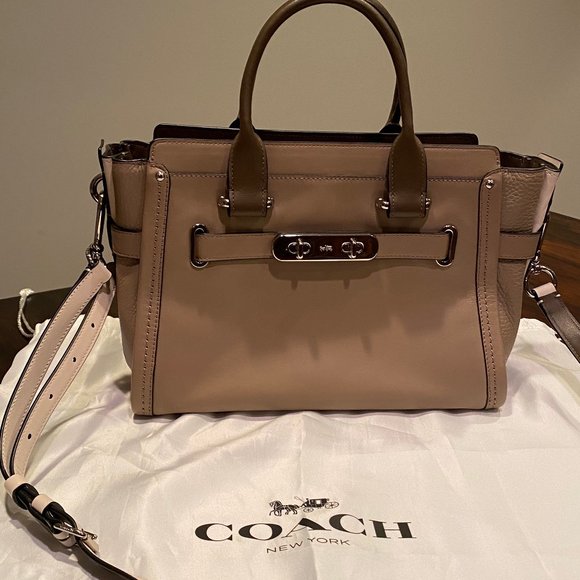 Coach Handbags - Coach Leather Handbag
